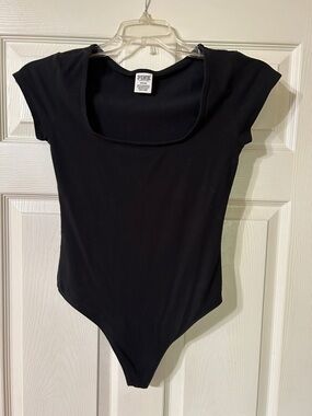 PINK Victoria's Secret Black Scoop Neck Short Sleeve Bodysuit